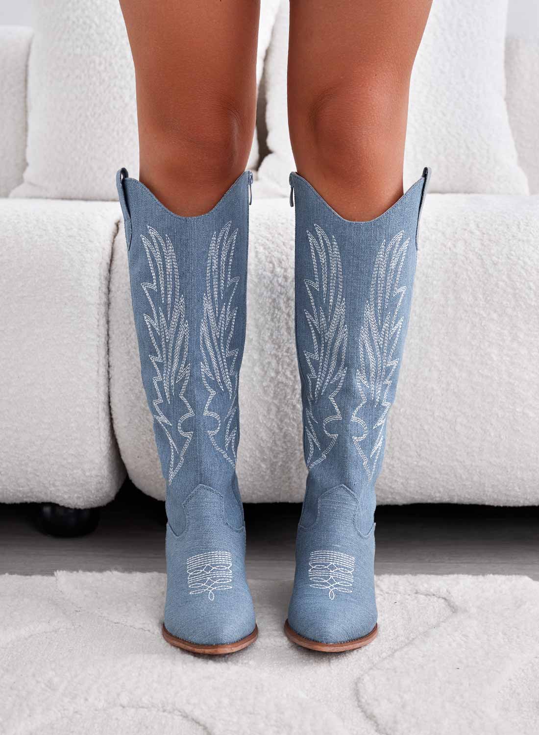 Blue jeans camperos boots with embroidery