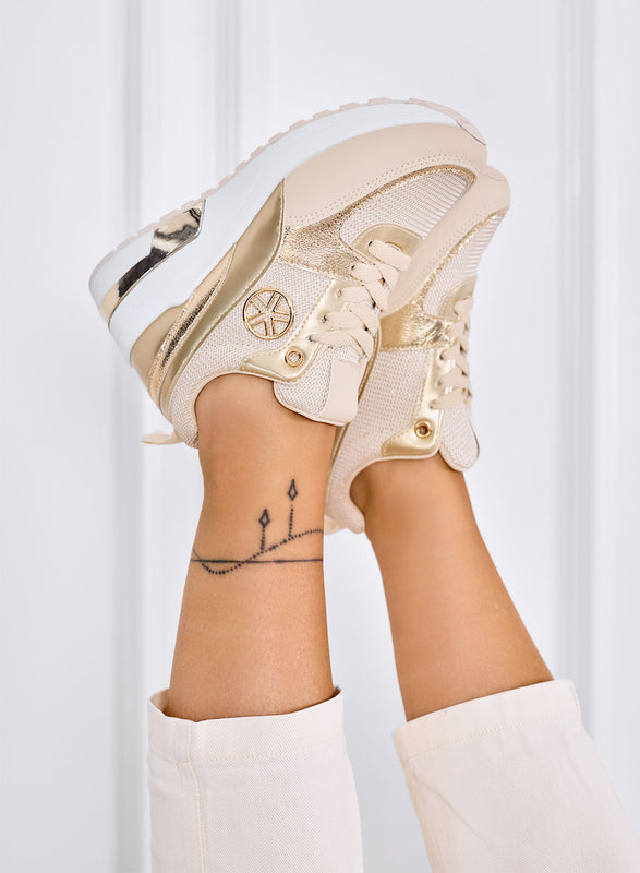 ROMILDA - Sneakers beige con dettagli oro e suola platform