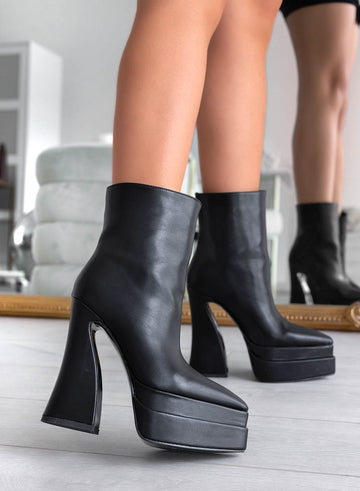 LEGACY - Black Alexoo ankle boots with pointed toe and curved heel