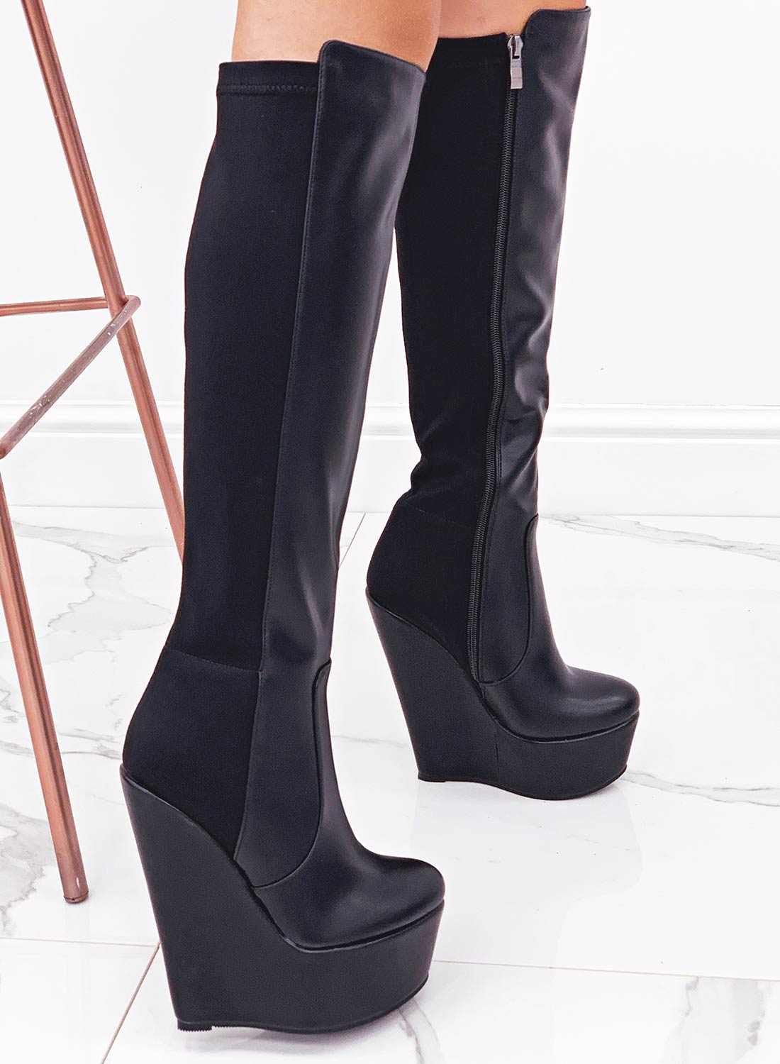 ESTELLA - Bottes noires en similicuir avec semelle compensée et arrière en tissu élastique