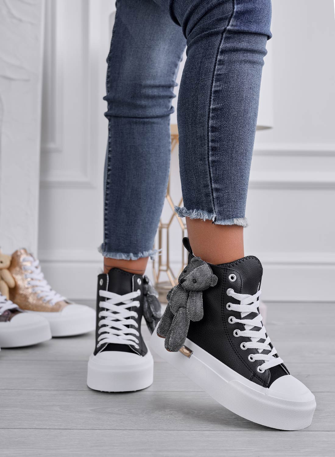 MARICA - Black high-top sneakers with teddy plush
