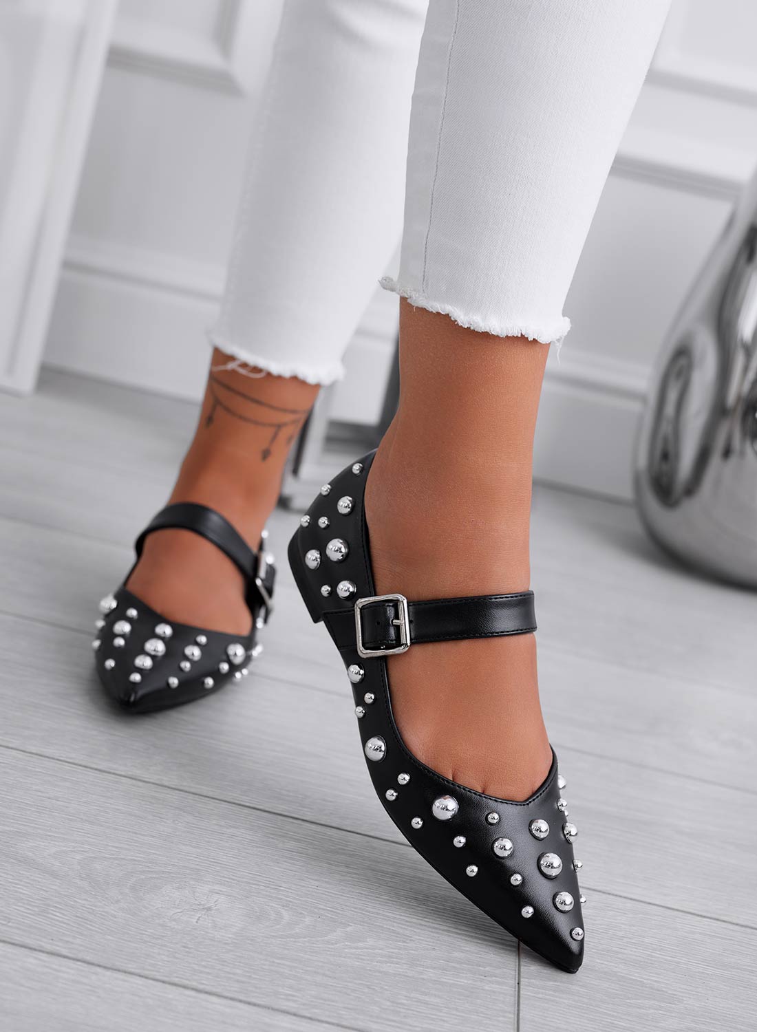 FRANCA - Black pointed ballerinas with silver sphere studs
