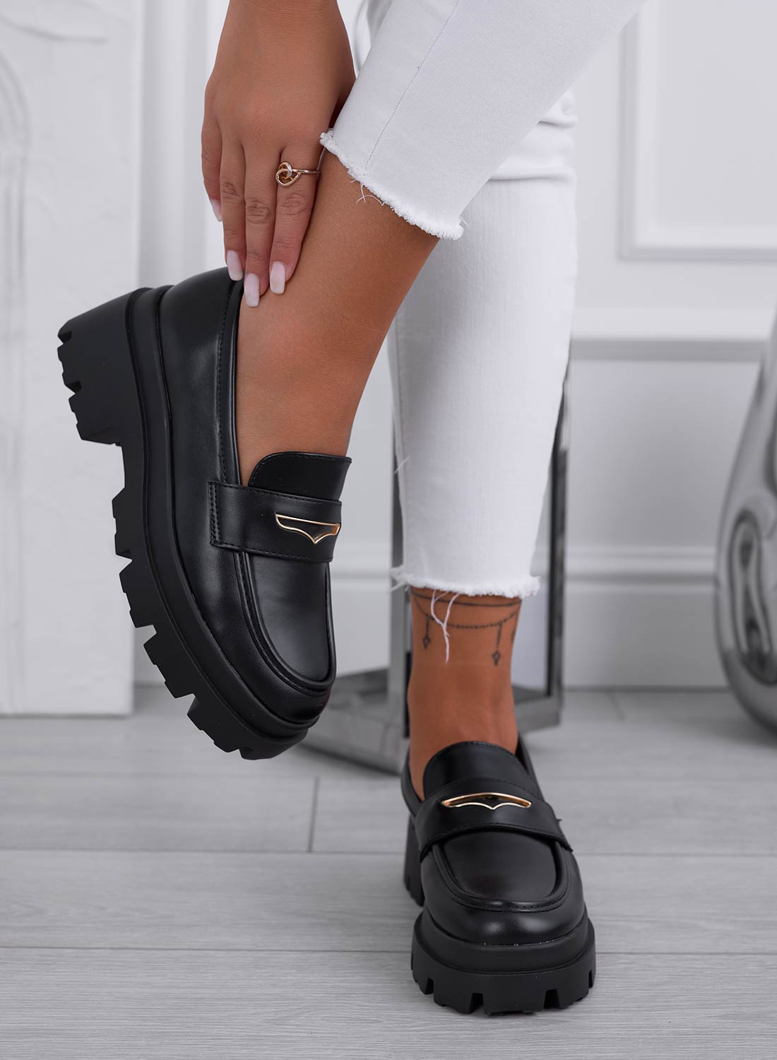 DARCY - Mocassini neri con platform