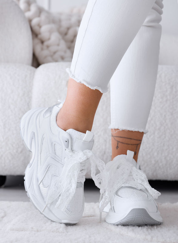 LINA - Zapatillas blancas con cordones de encaje y suela gruesa