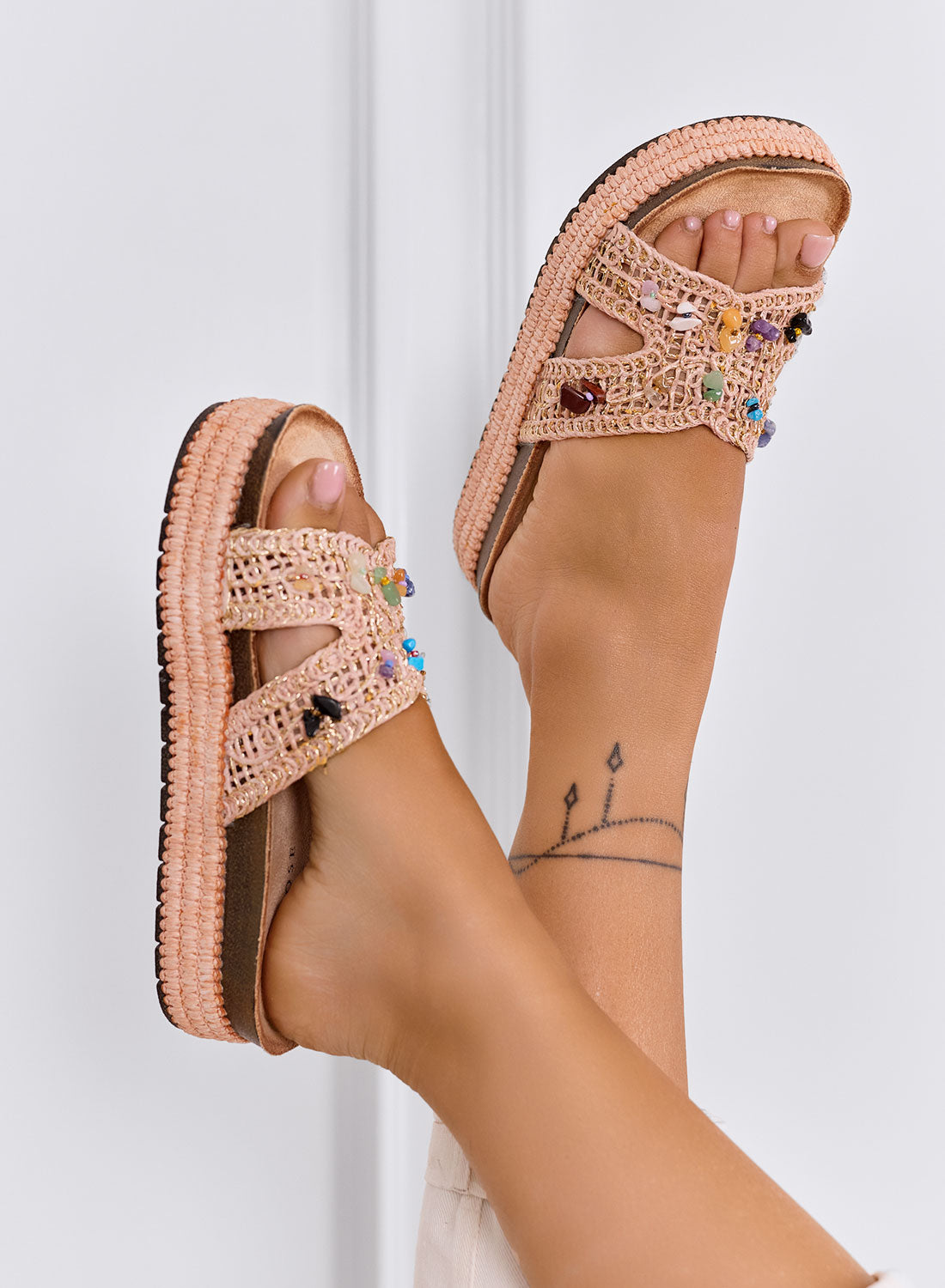 FEDERICA - Pink platform crochet sandals with colorful stones