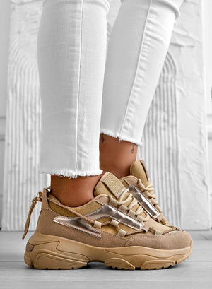 Mud sneakers with high sole and rhinestones