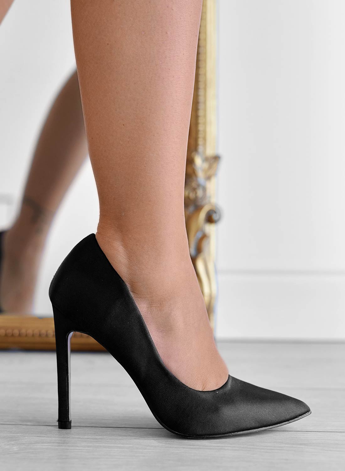 BERTA - Escarpins Alexoo noirs en satin à talons hauts
