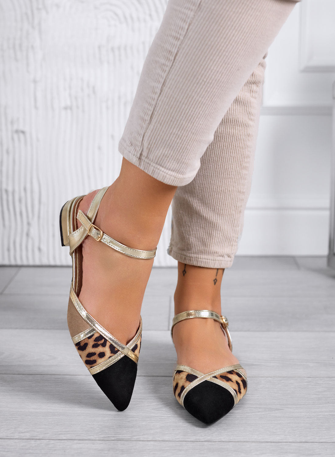 FABIOLA - Scarpe ballerine nere a punta con inserti maculati