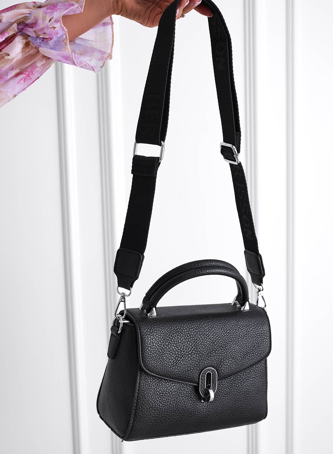 Sac noir avec bandoulière B237
