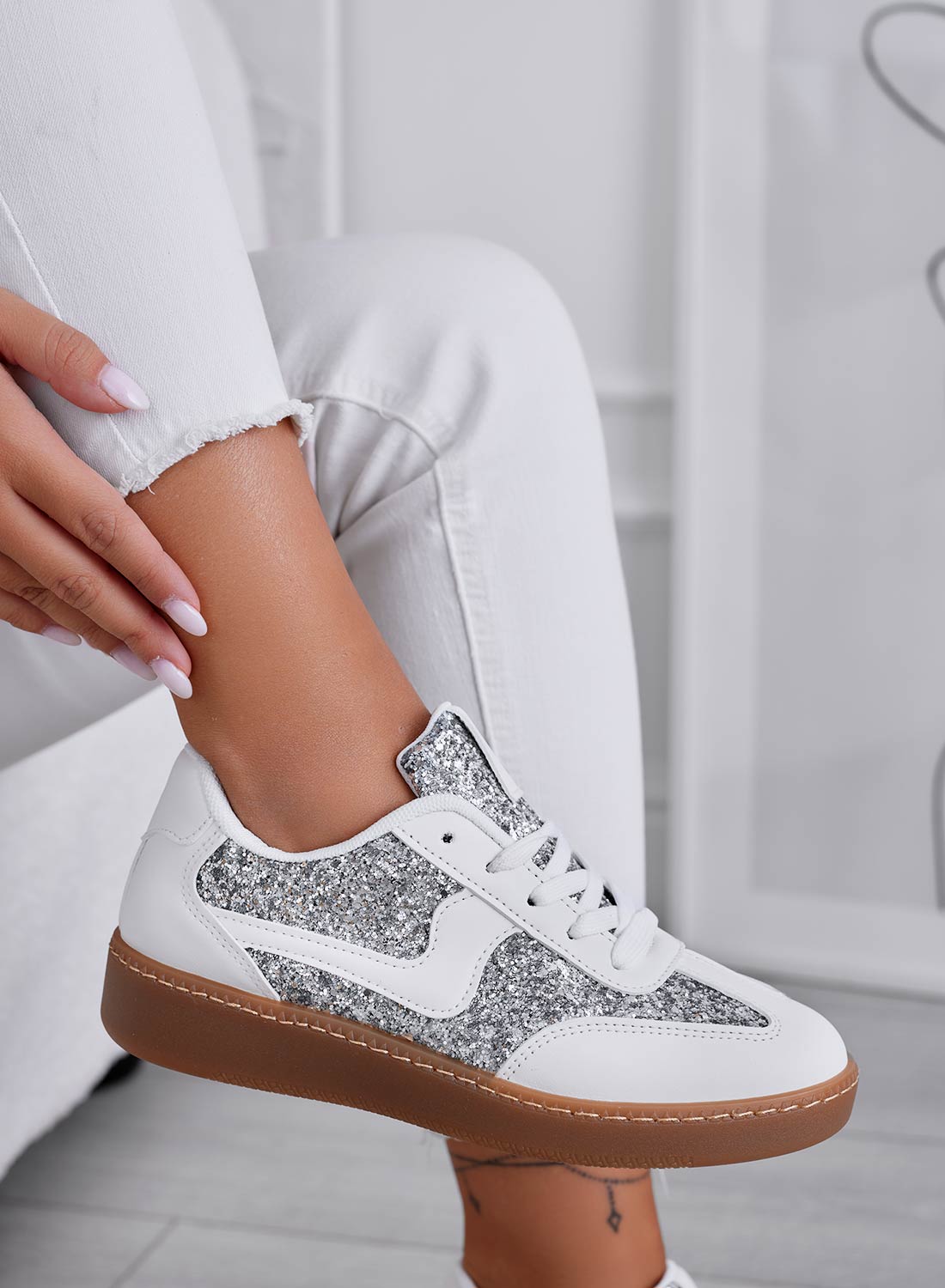 DOLORES - White sneakers with silver glitter