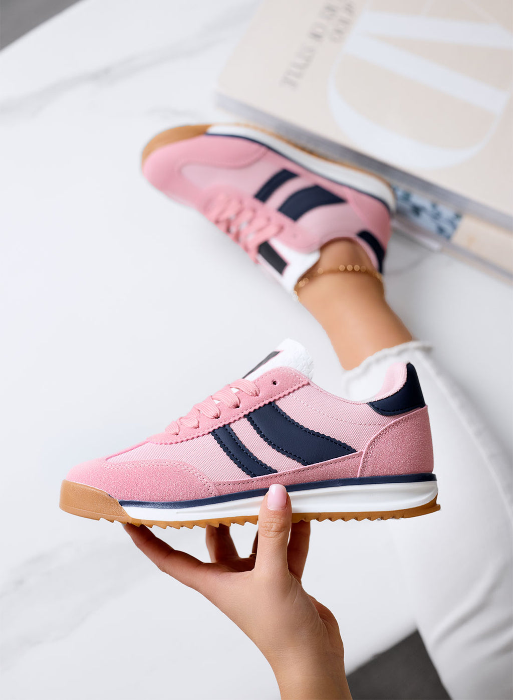 JUNO - Sneakers rosa in tessuto con dettagli blu navy e suola in gomma
