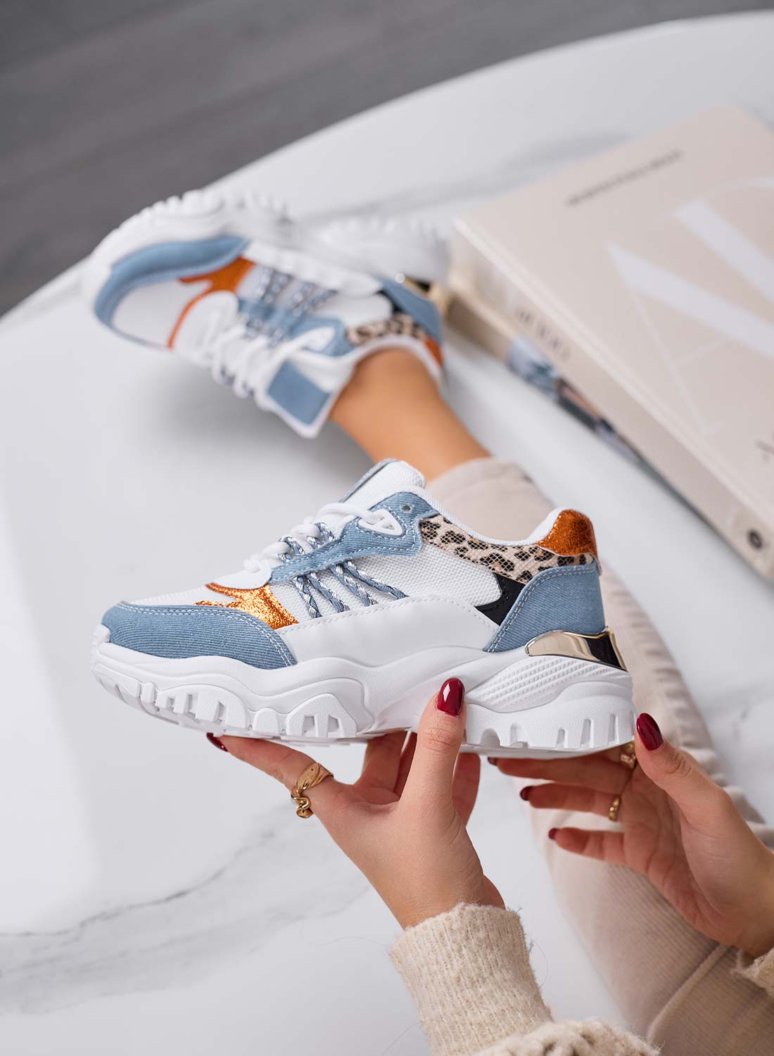 PARKER - Sneakers donna azzurre con suola alta e inserti multicolor jeans
