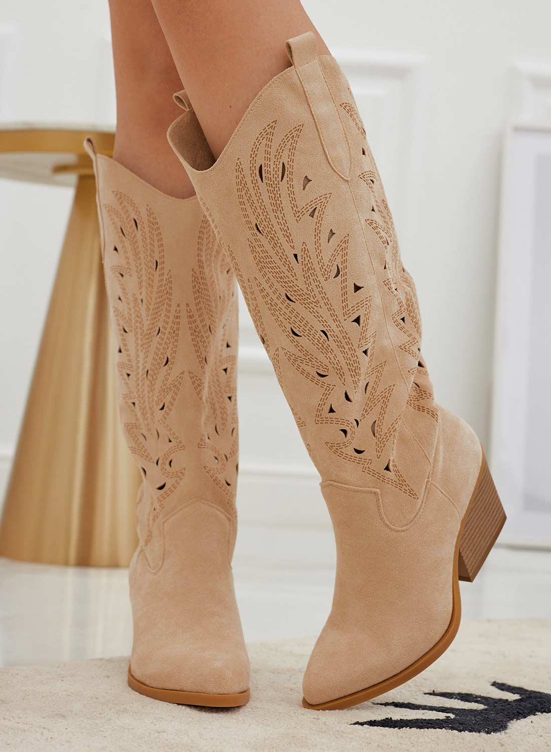MELISSA - Stivali camperos beige scamosciati
