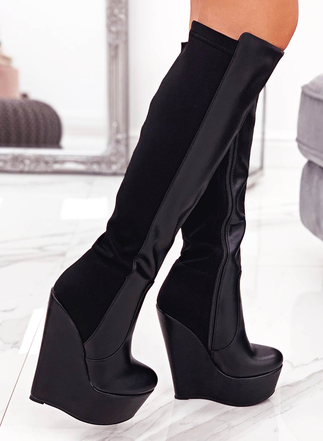 ESTELLA - Bottes noires en similicuir avec semelle compensée et arrière en tissu élastique
