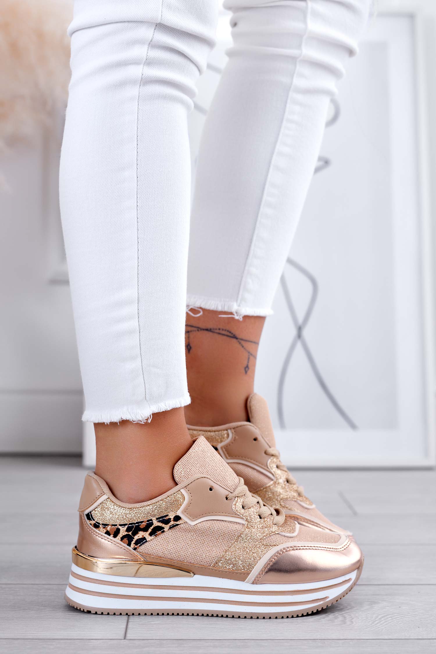 Sneakers oro rosa metallizzate con inserti maculati