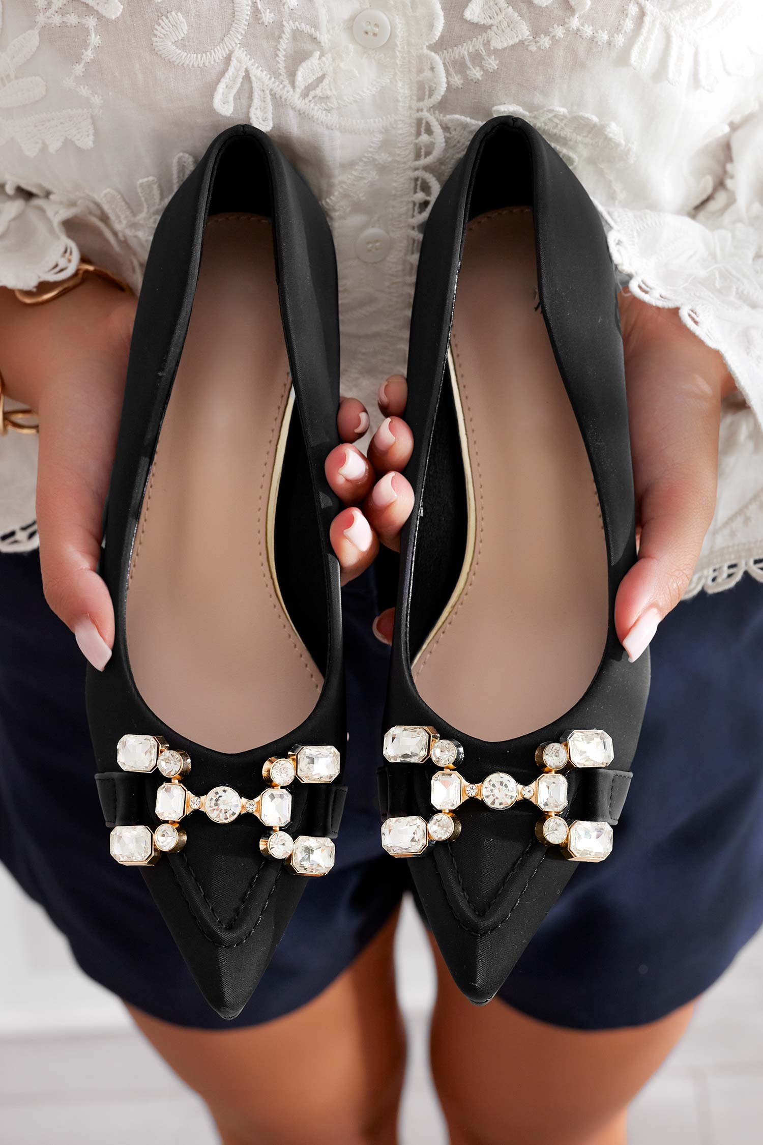 Escarpins noirs avec applications bijoux