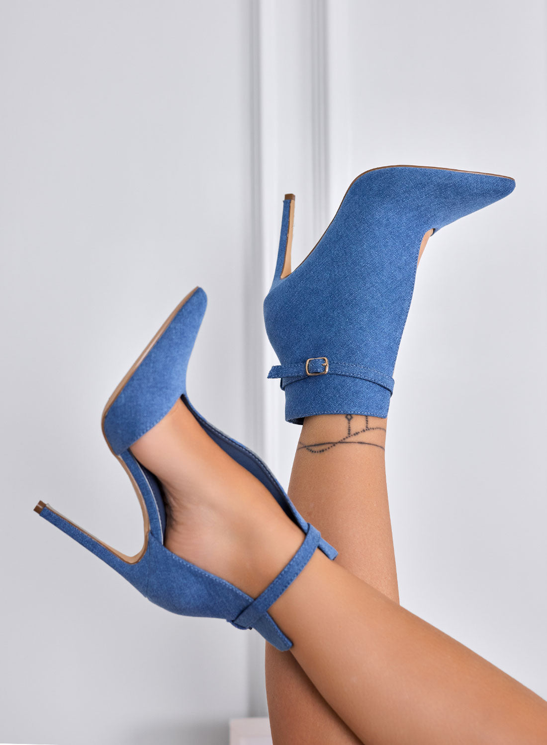 ADELAIDE - Tronchetti blu jeans con apertura laterale e tacco alto a spillo