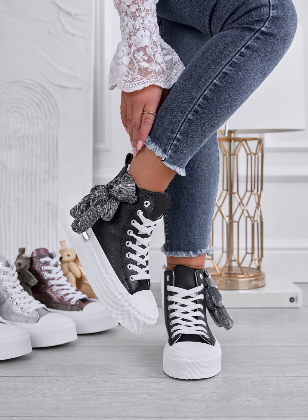 MARICA - Sneakers nere alte con peluche teddy