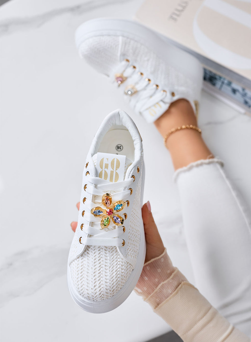 MARISA - Sneakers bianche platform  con applicazione gioiello