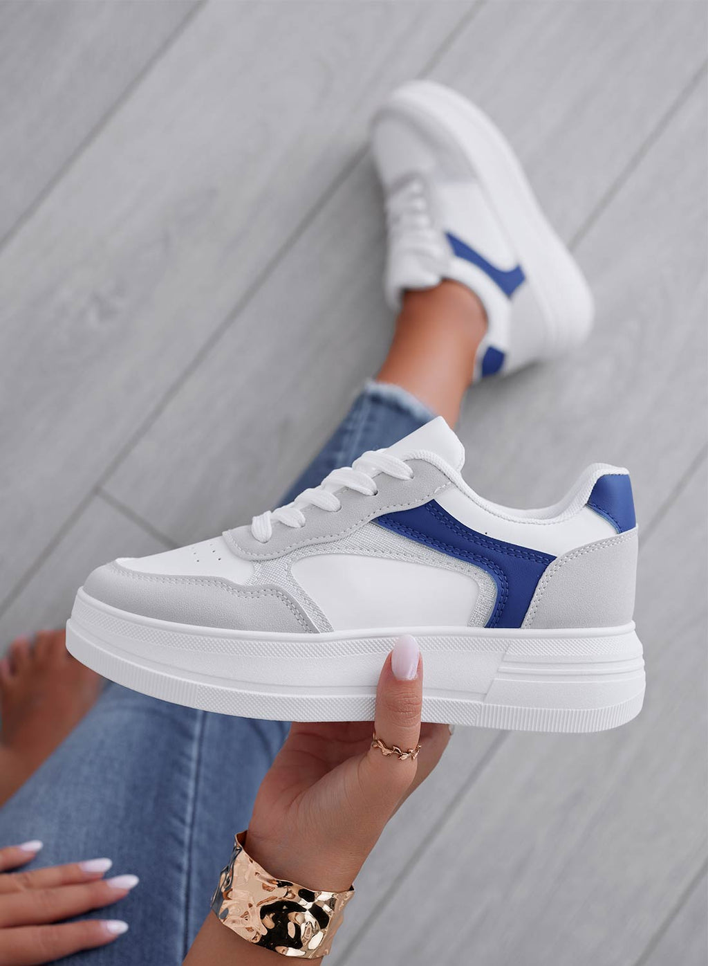 FRIDA - Sneakers bianche con inserti grigi e blu