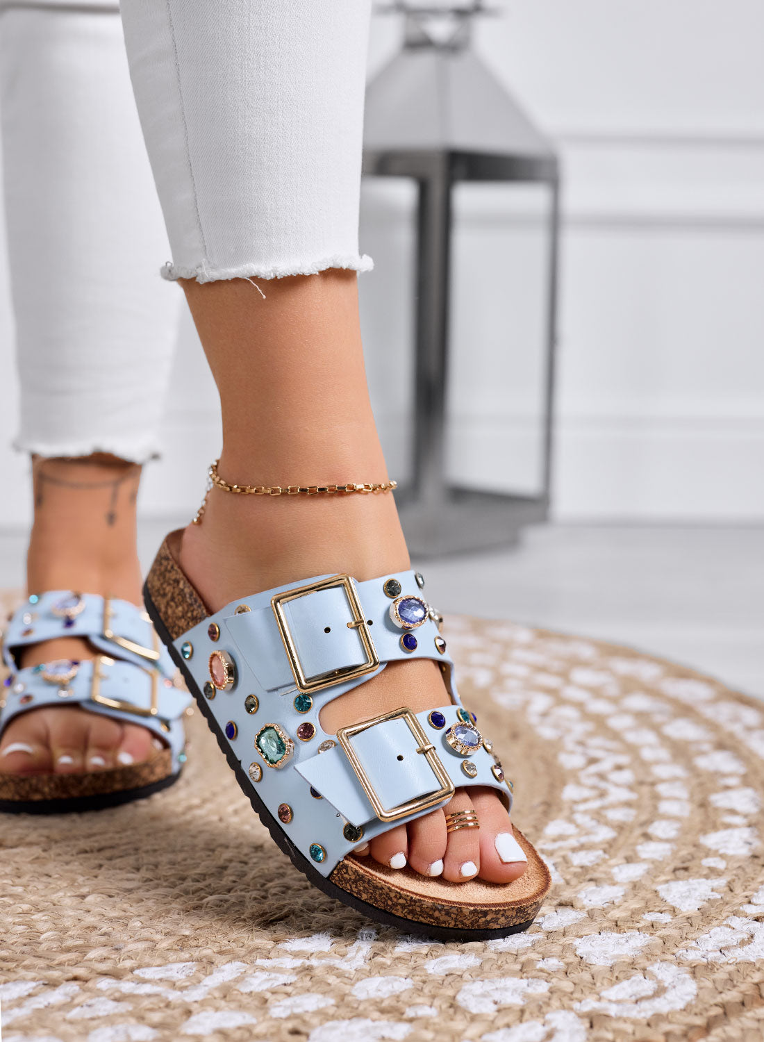HELENA - Sandali azzurri Ciabatte con pietre colorate e fibbie dorate maxi