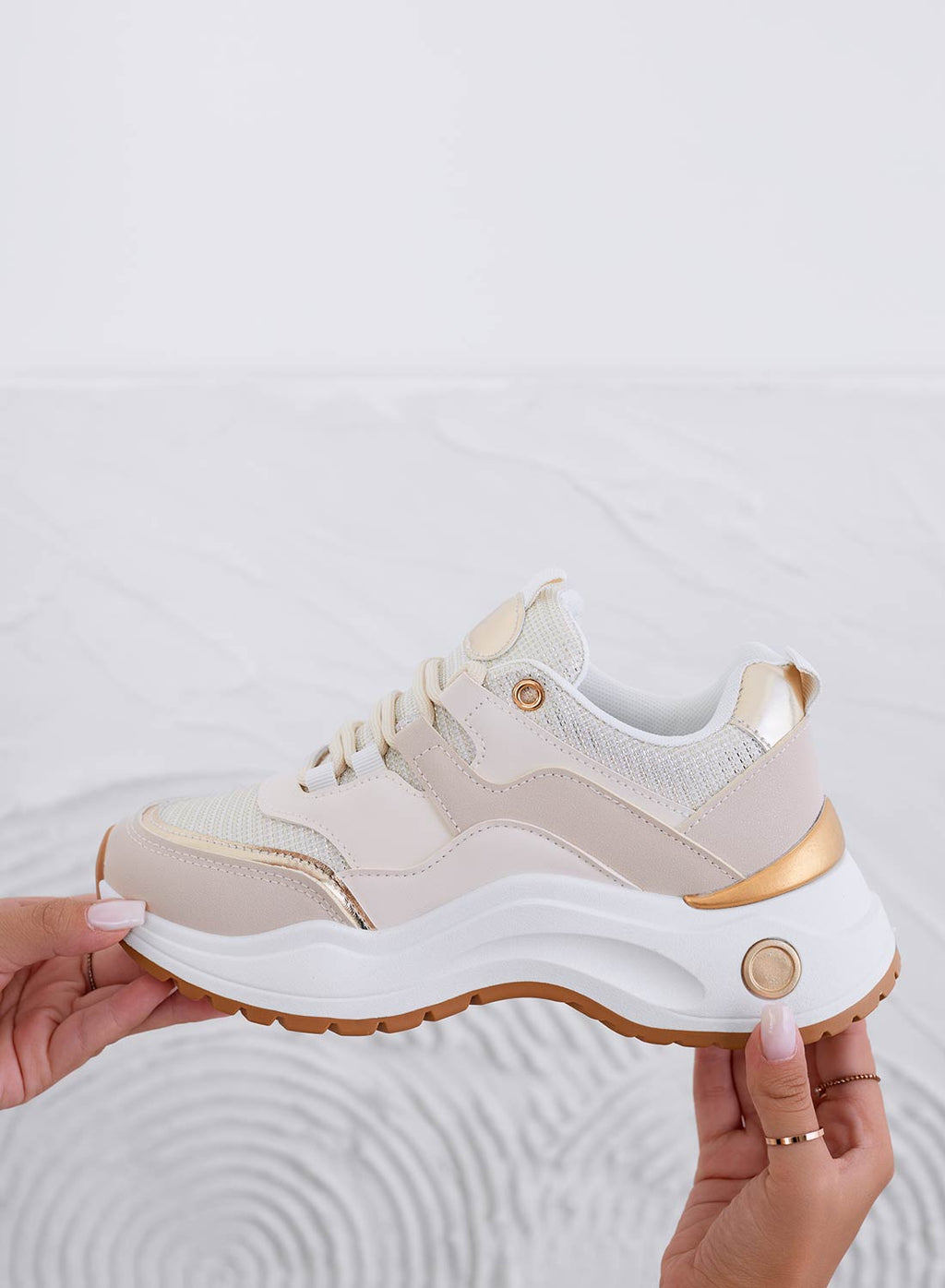 IRINA - Sneakers beige in tessuto laminato oro