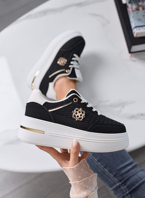 CLARA - Sneakers nere Platform con Inserti Intrecciati e Dettagli Oro