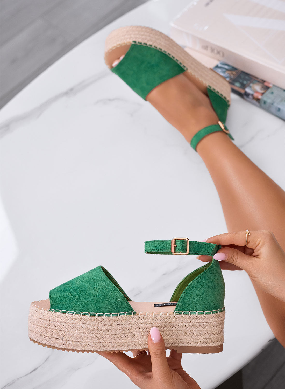 LICIA - Espadrillas verdi con zeppa e cinturino