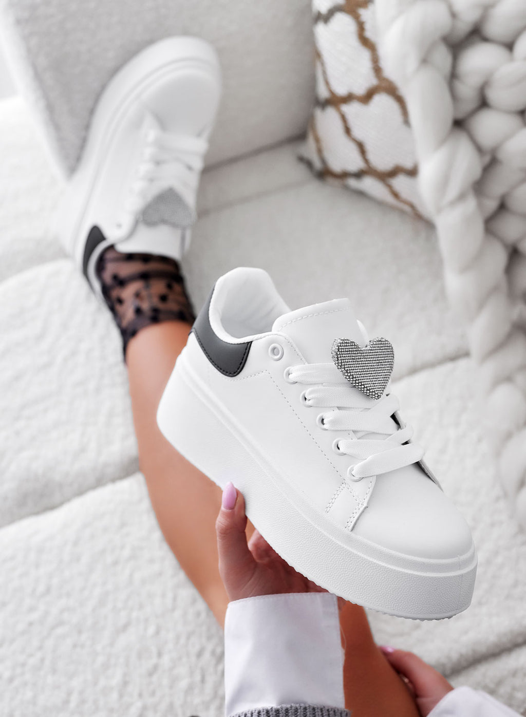 BELINDA - Sneakers bianche con cuore in strass argento