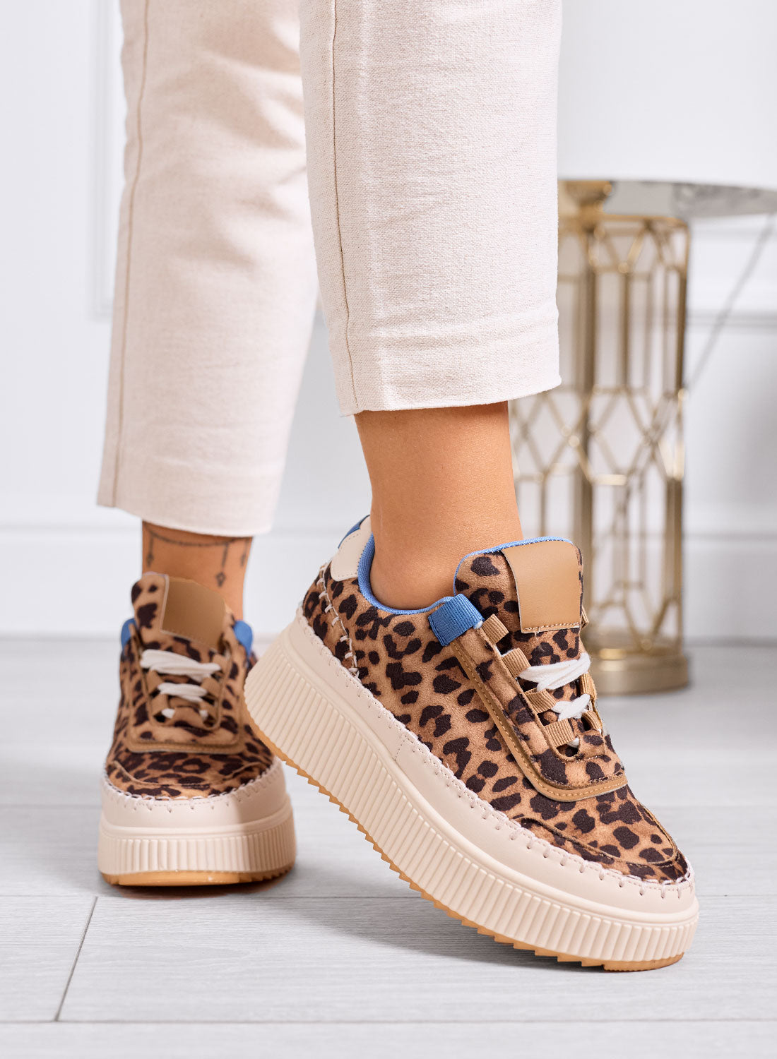 DAFNE - Leopard print sneakers with platform and blue details