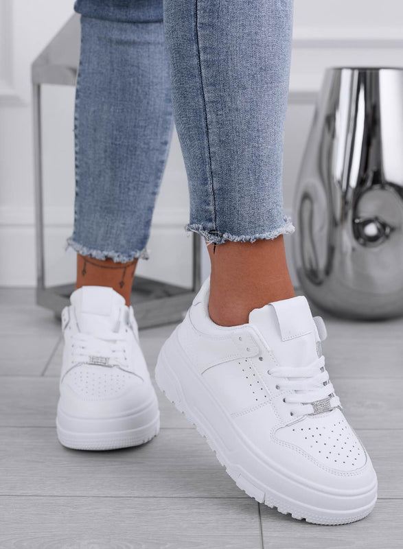 NYLA - Sneakers bianche con lacci e zeppa