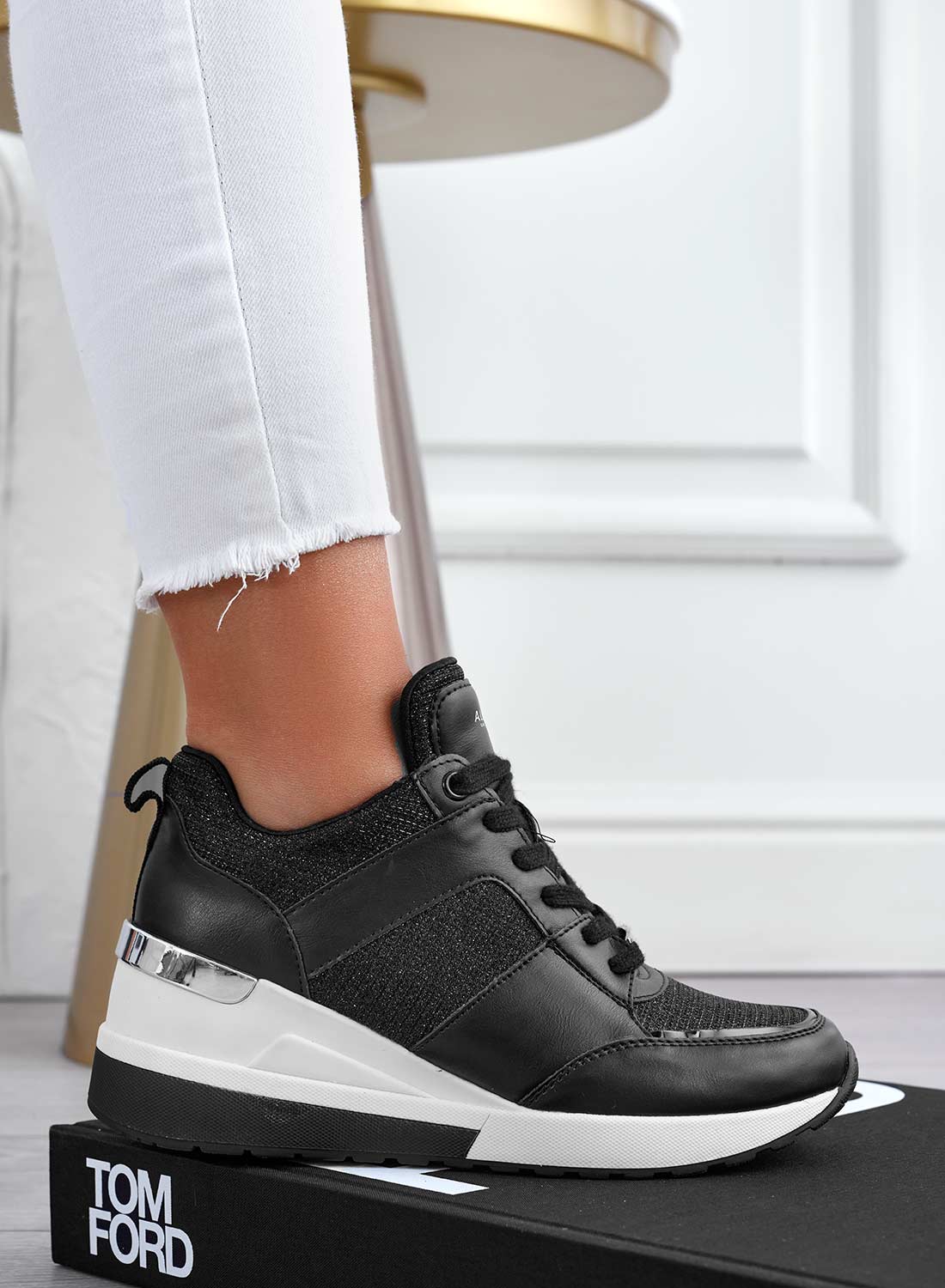 ILIZIA - Baskets noires Alexoo avec semelle compensée et inserts argentés