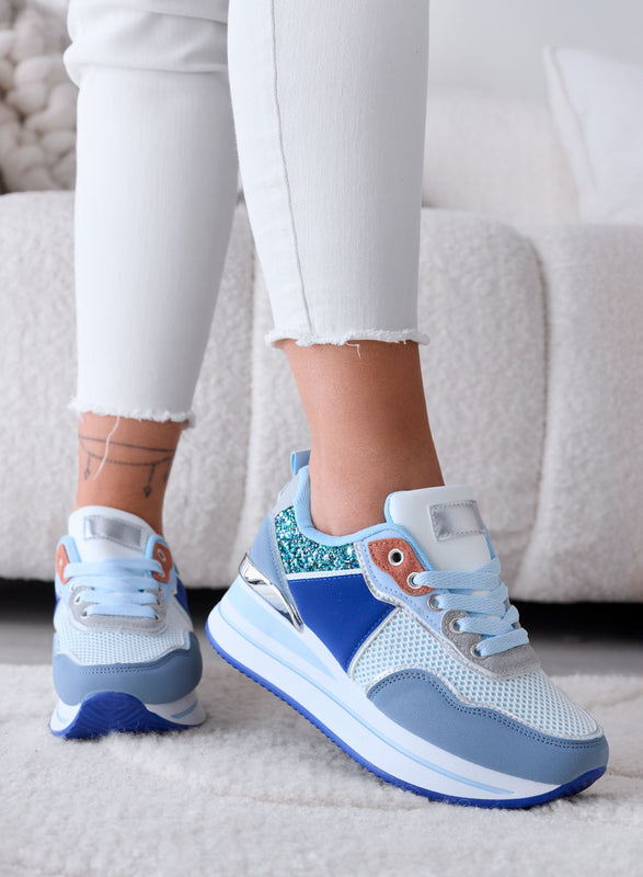 VALDA - Zapatillas azules con suela gruesa e inserciones de glitter
