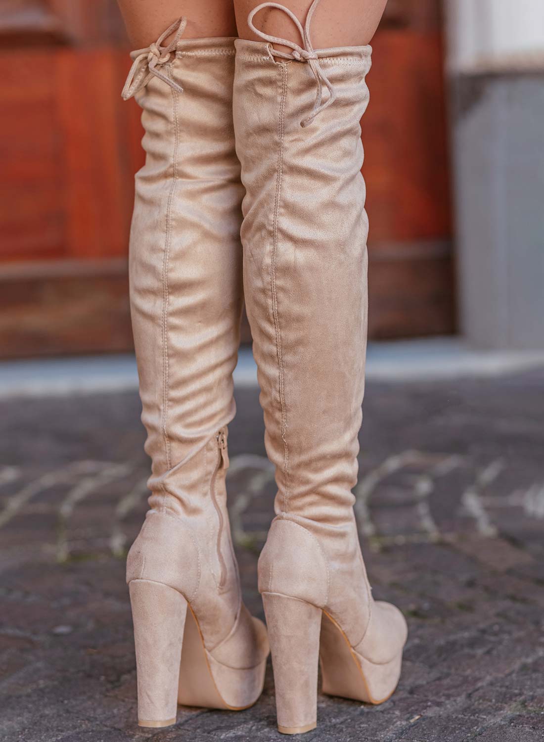 CLORIS - Stivali beige scamosciati Alexoo alla coscia