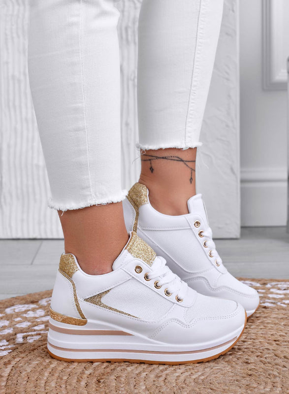 THEA - Sneakers bianche con zeppa e rifiniture oro