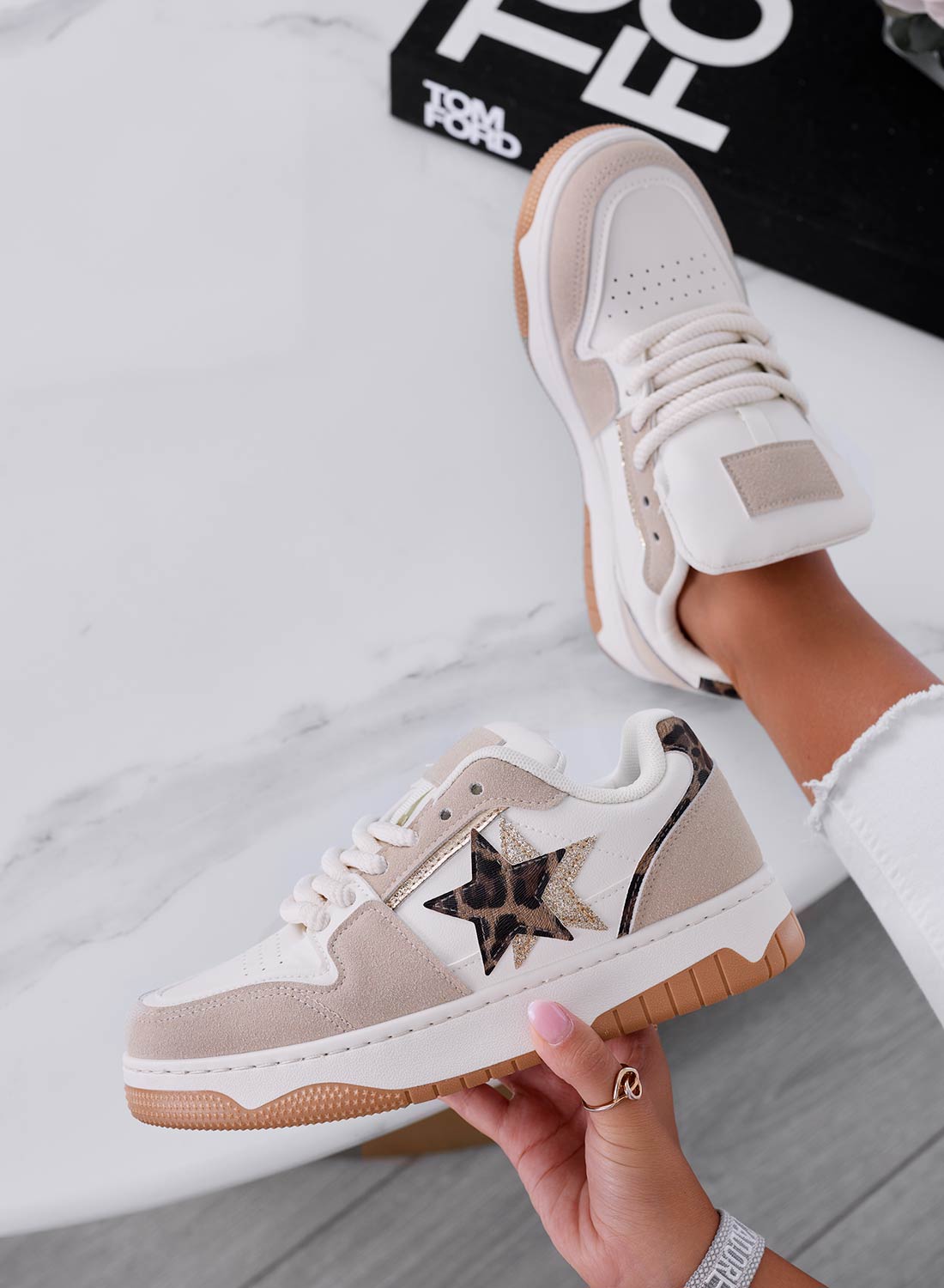 ANNIE - Beige sneakers with rope laces and leopard star