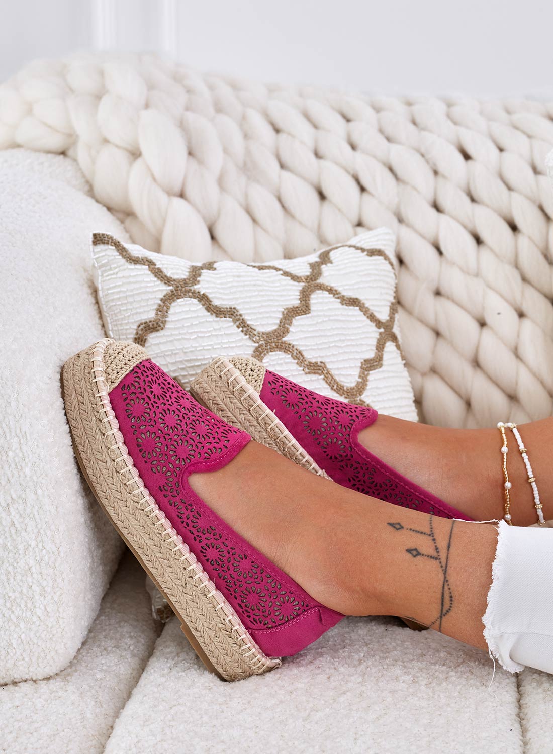 Espadrillas fuxia ricamate con zeppa
