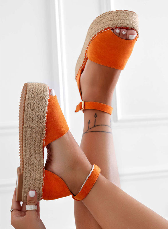 LICIA - Espadrilles orange à talon compensé et bride