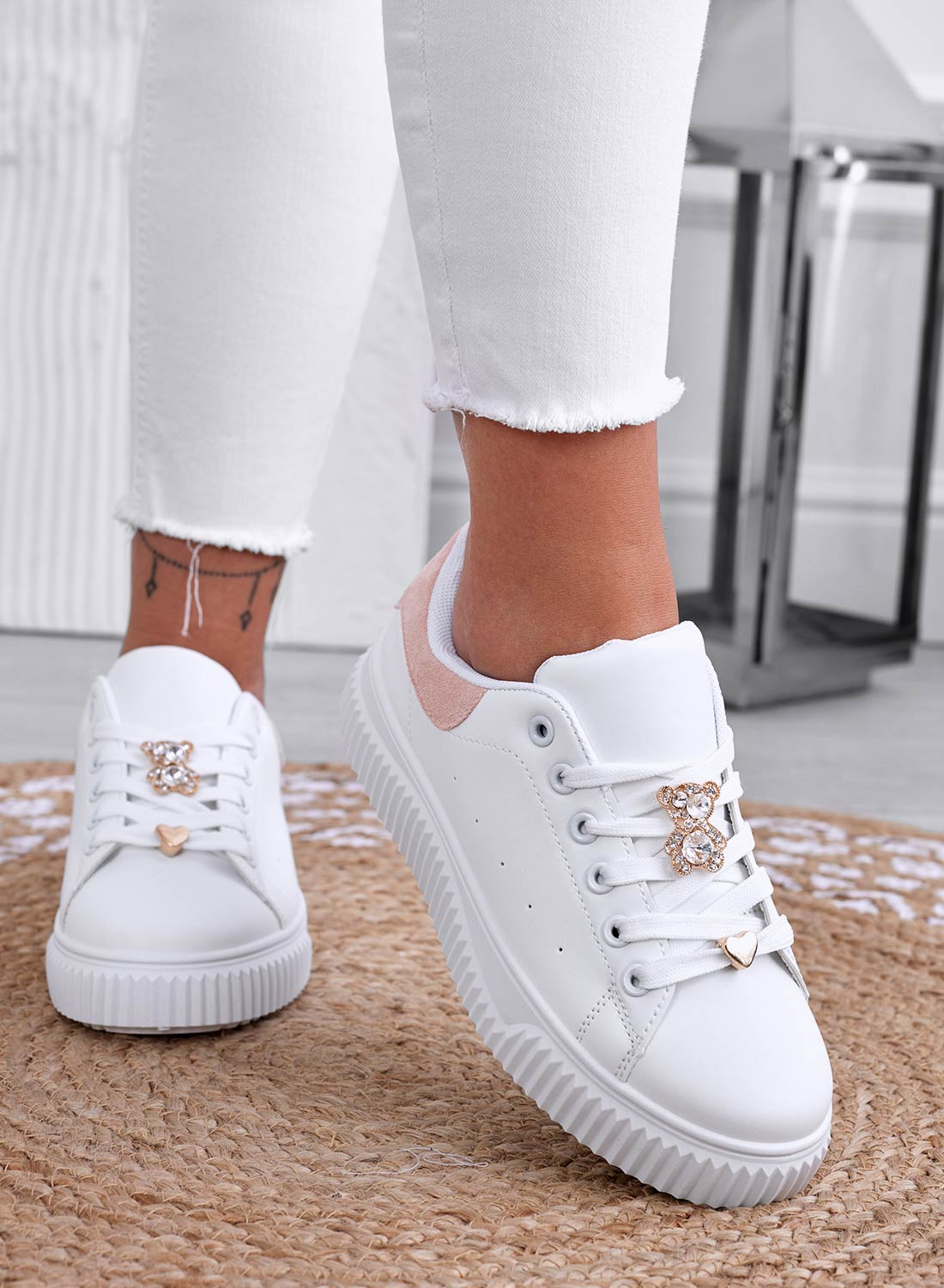 BEVERLY - White sneakers with jeweled teddy bear and pink heel