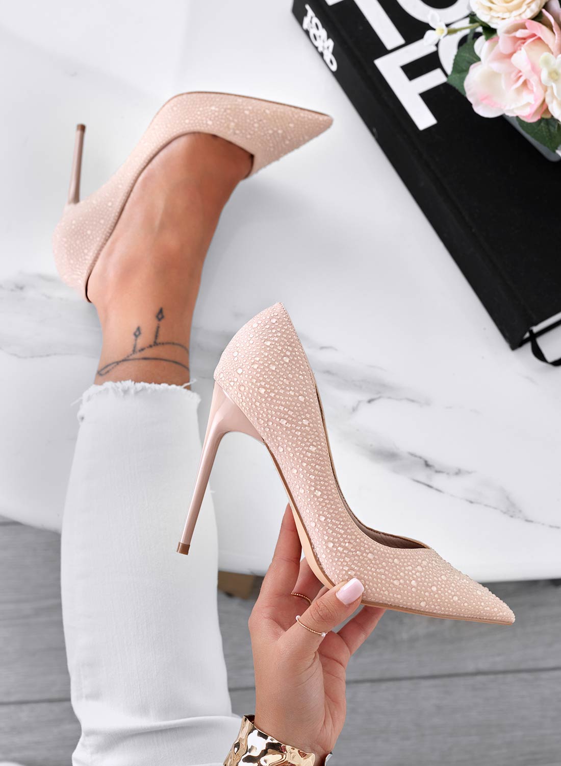 BLANCA - Escarpin nude orné de bijoux avec talon haut aiguille