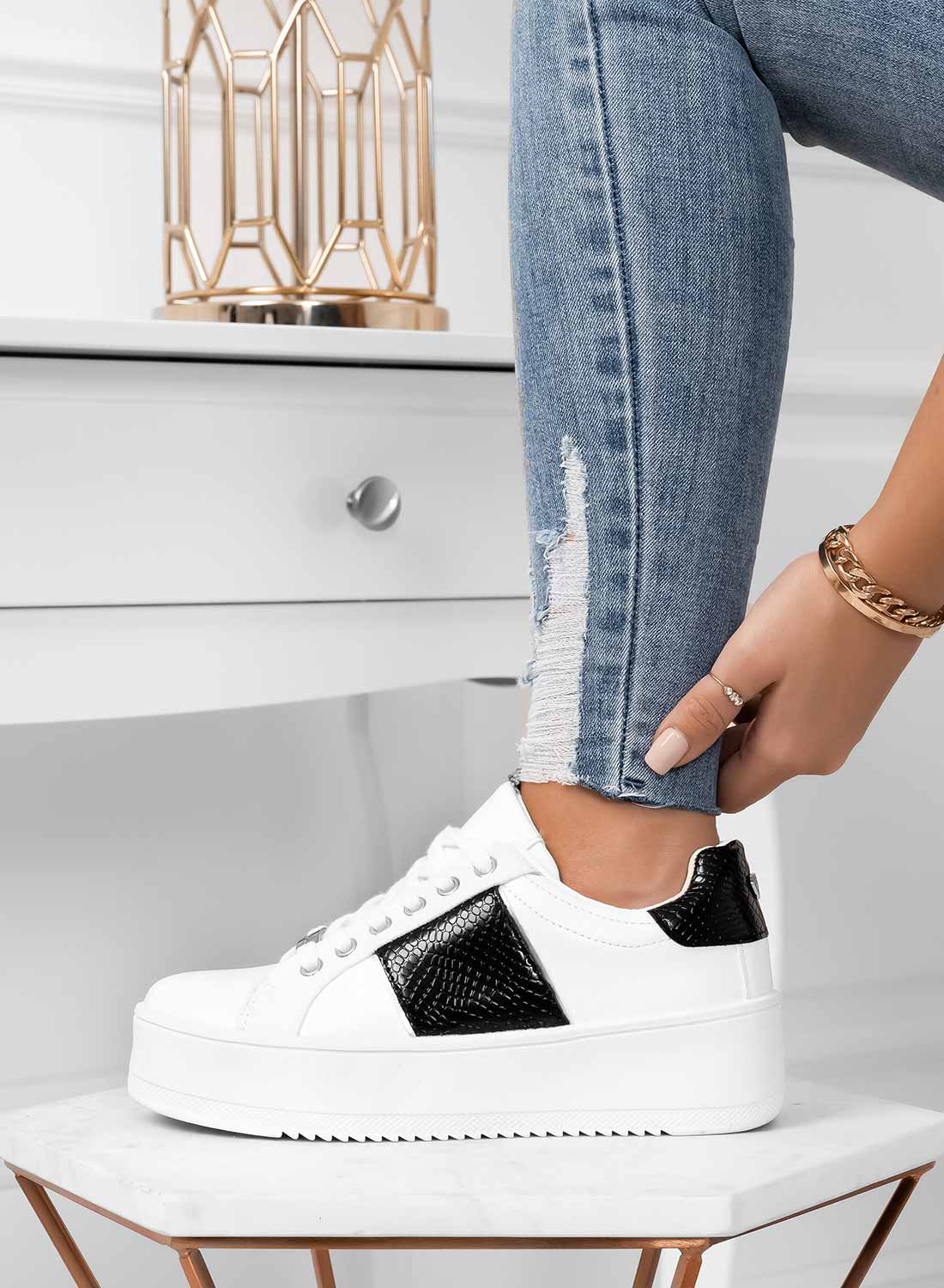 MORENA - Sneakers bianche con inserti neri effetto pitonato