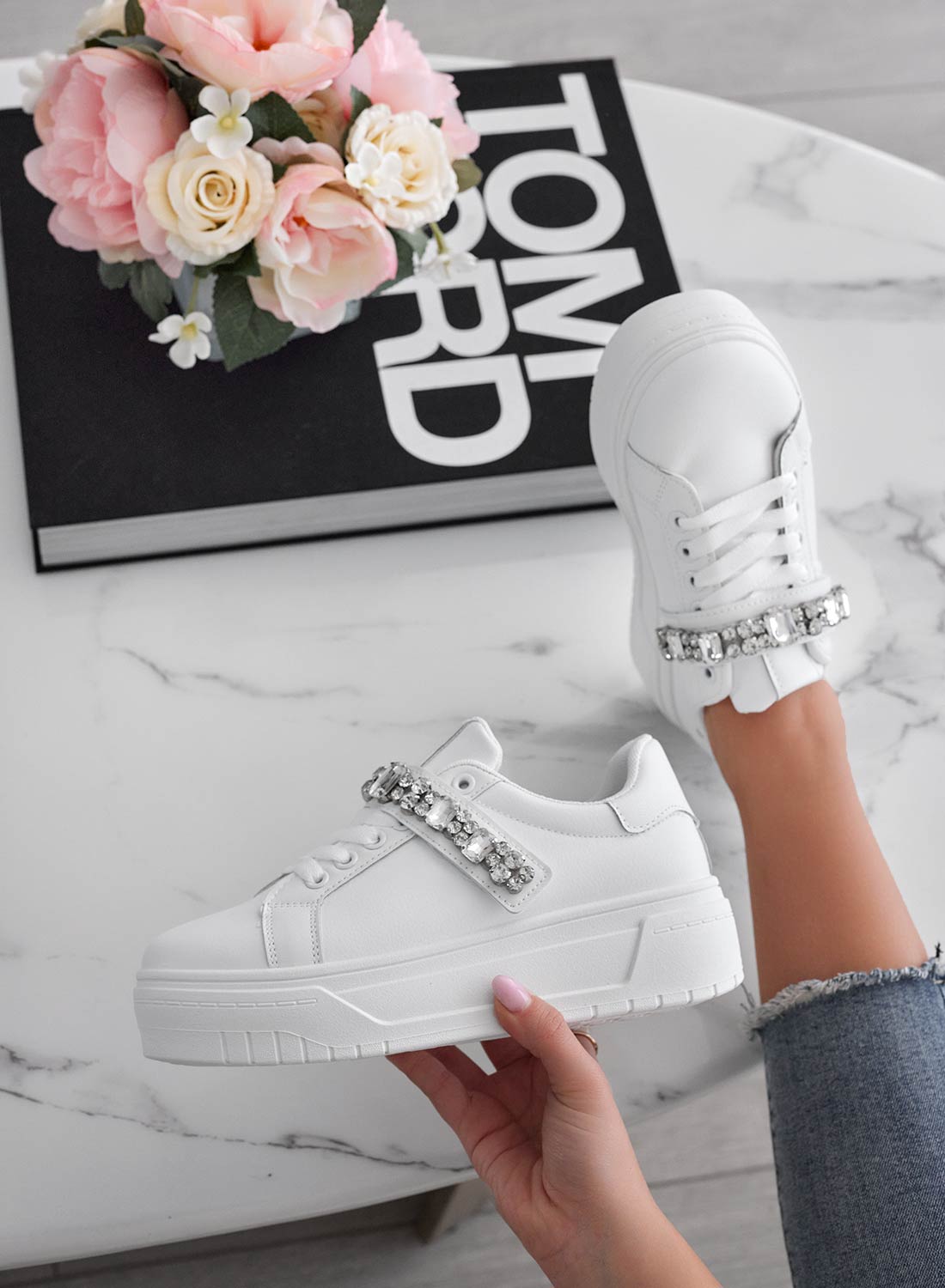 ABEL - Sneakers bianche con fascia in strass