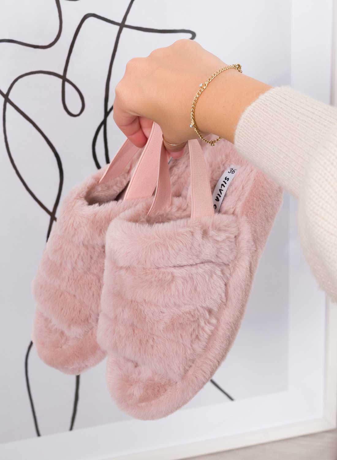 KEIRA - Ciabatte rosa in finta pelliccia con elastico