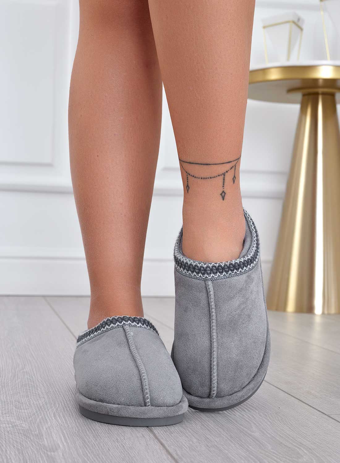 SEAL - Chaussons gris semi-ouverts rembourrés
