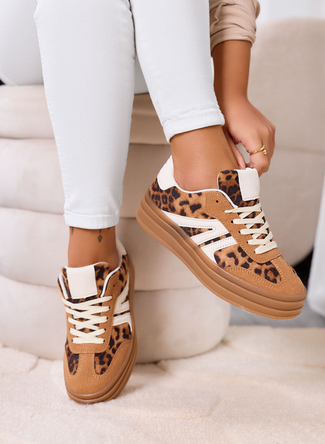 JOLENE - Camel sneakers with animalier details and platform sole