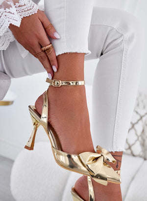 MIRABEL - Open metallic gold pumps with ankle strap and bow