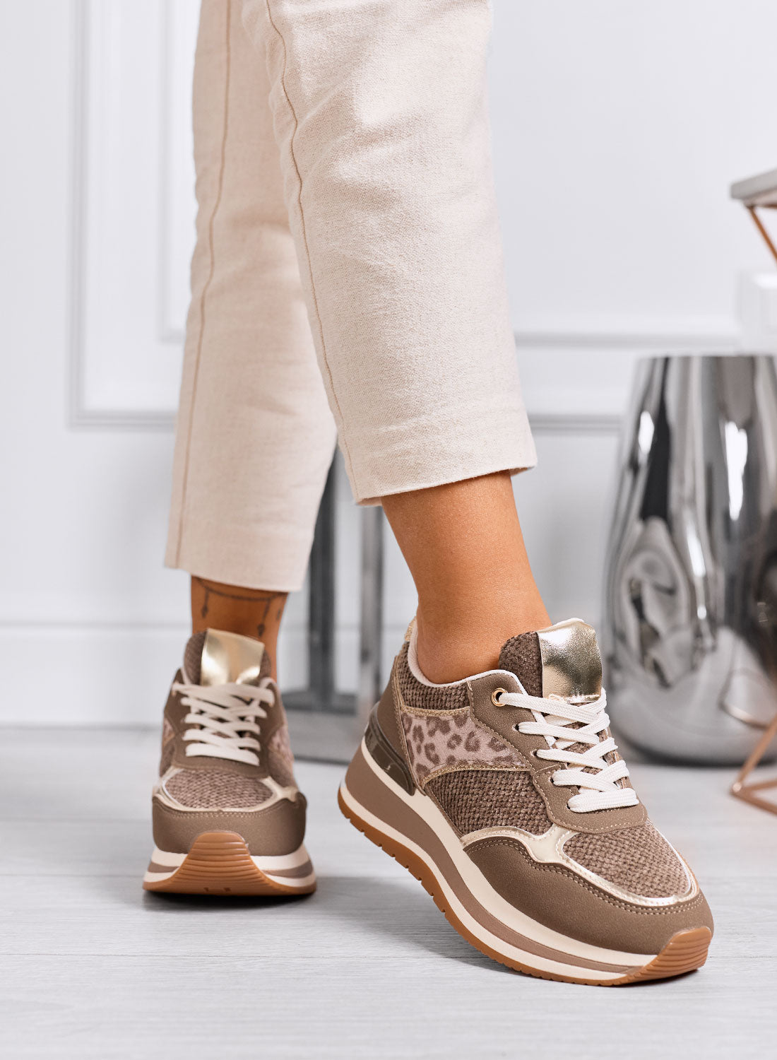 ATENE - Sneakers marroni con dettagli animalier e suola alta