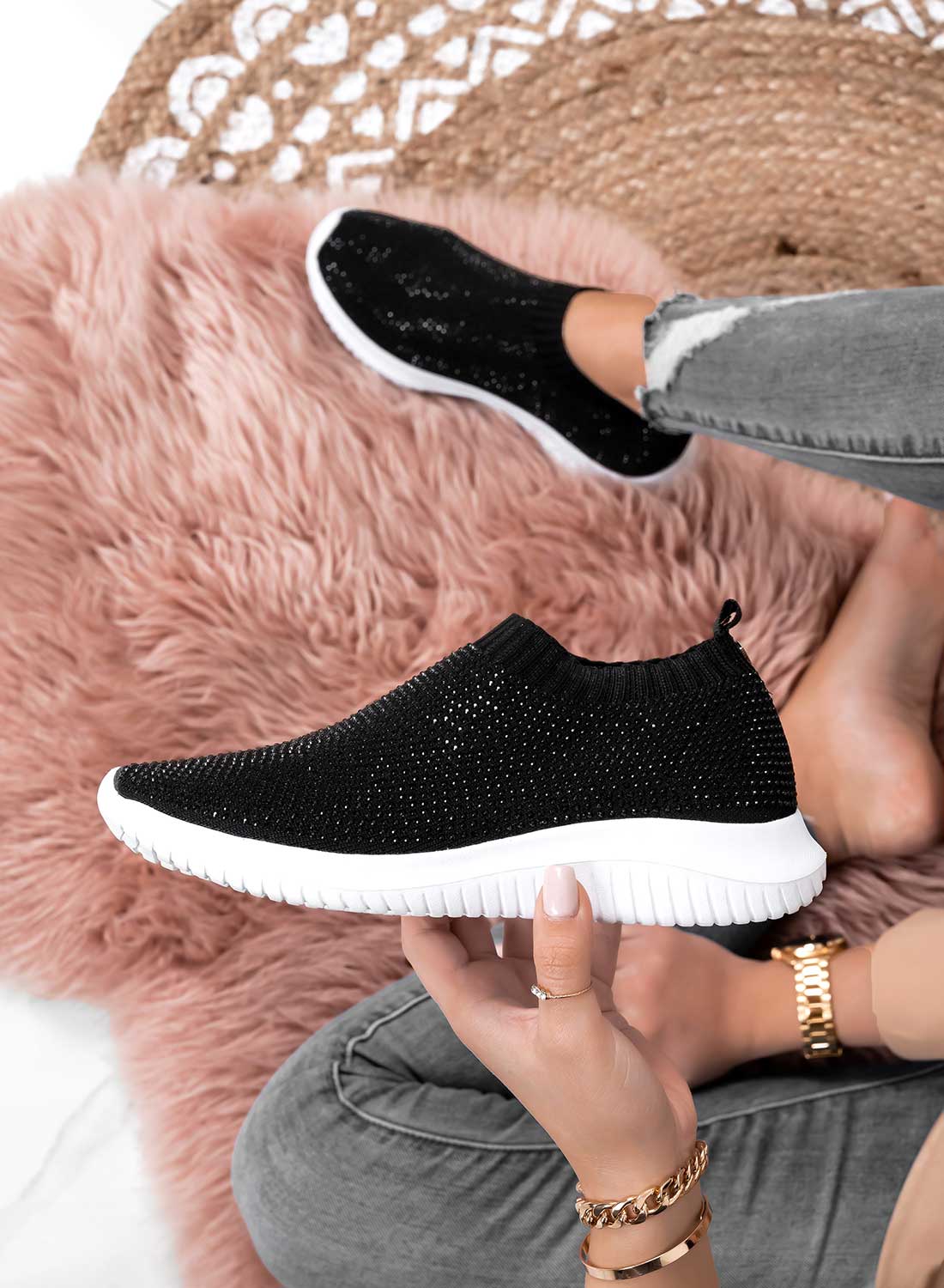 PARIS - Sneakers nere in tessuto elastico e strass