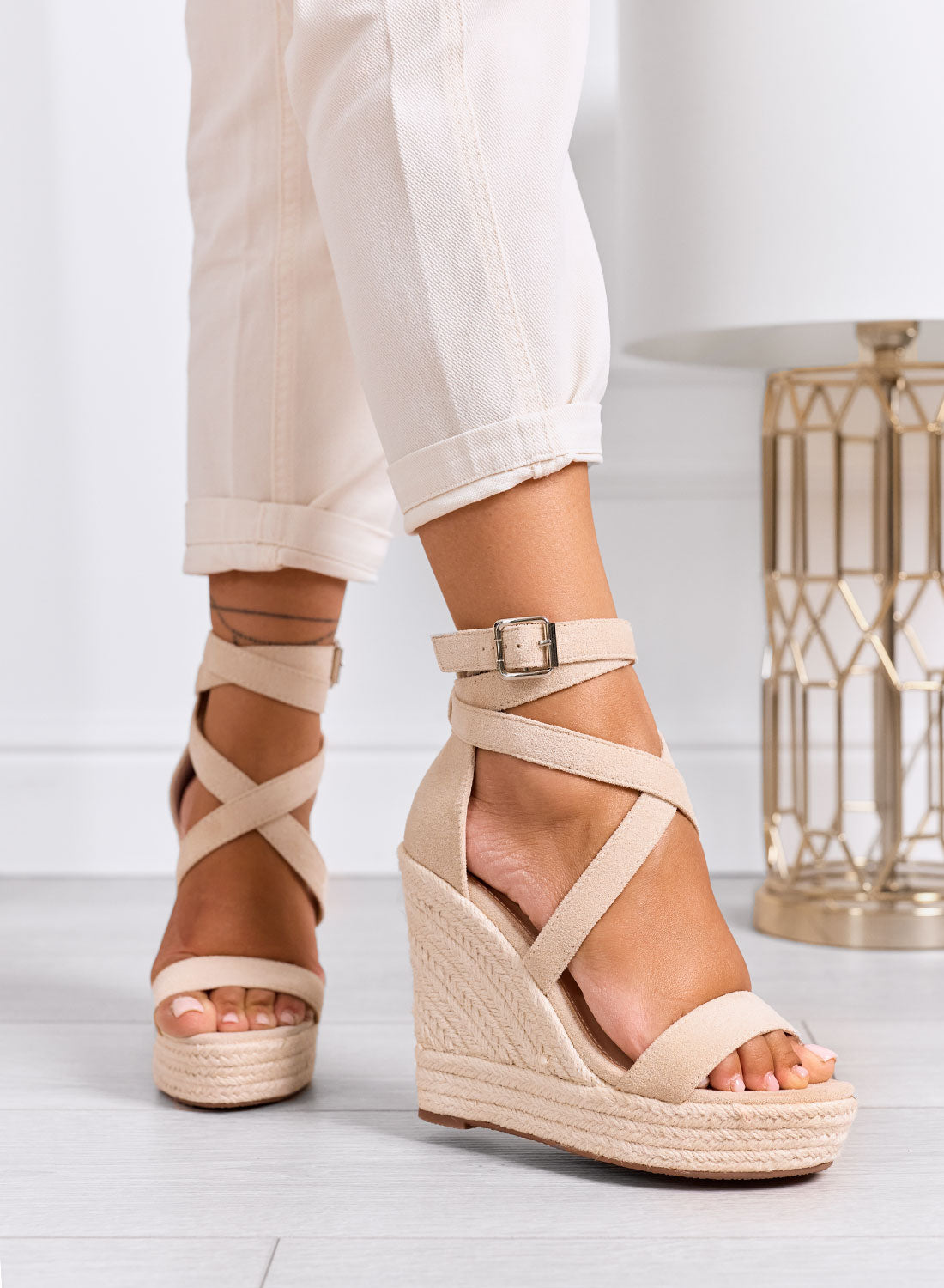 CARACAS - Espadrillas beige con zeppa alta e cinturini incrociati