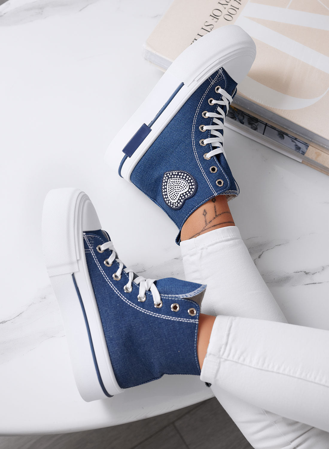 LARA - Baskets montantes en denim avec semelle plateforme et application cœur